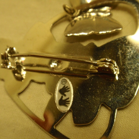 Butterfly Brooch - Blue, Pink and Silver - Picture 6 of 8